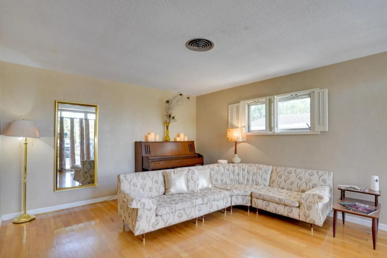 Holiday home Charming Mid-Century House - Just Steps To Lake! Lakeland United States