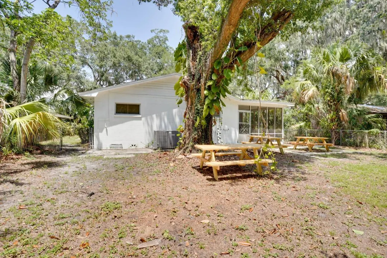 Charming Mid-Century House - Just Steps To Lake! Lakeland Holiday home