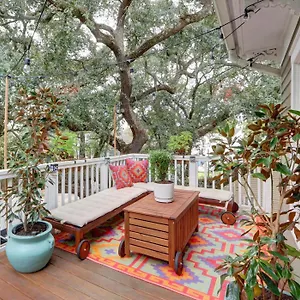 https://heated-pool-access-flex-cancelation-luxe-forsyth-condo.top-hotels-in-savannah.com